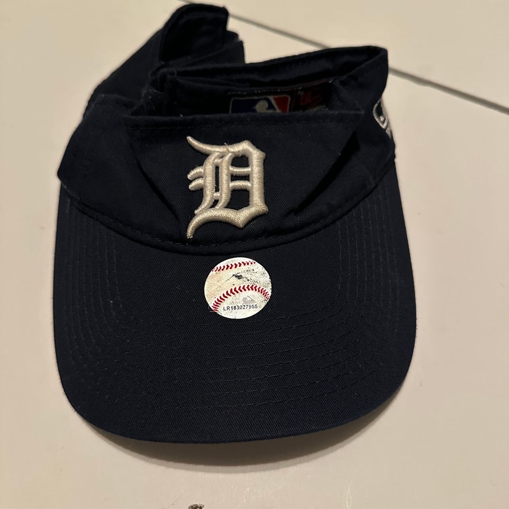 Detroit Tigers MLB Navy Blue Adjustable Visor Hat with Embroidered‎ 'D' Logo